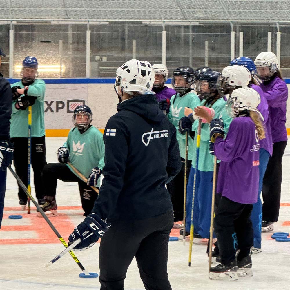 SKÅ ringettes juniorlag under en träning
